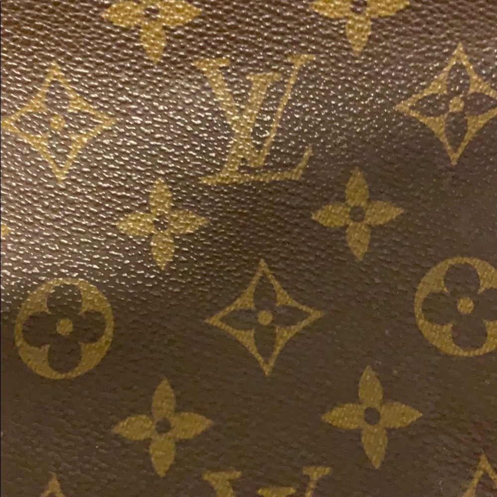 LV Cosmetic Pouch - Picture 2 of 3